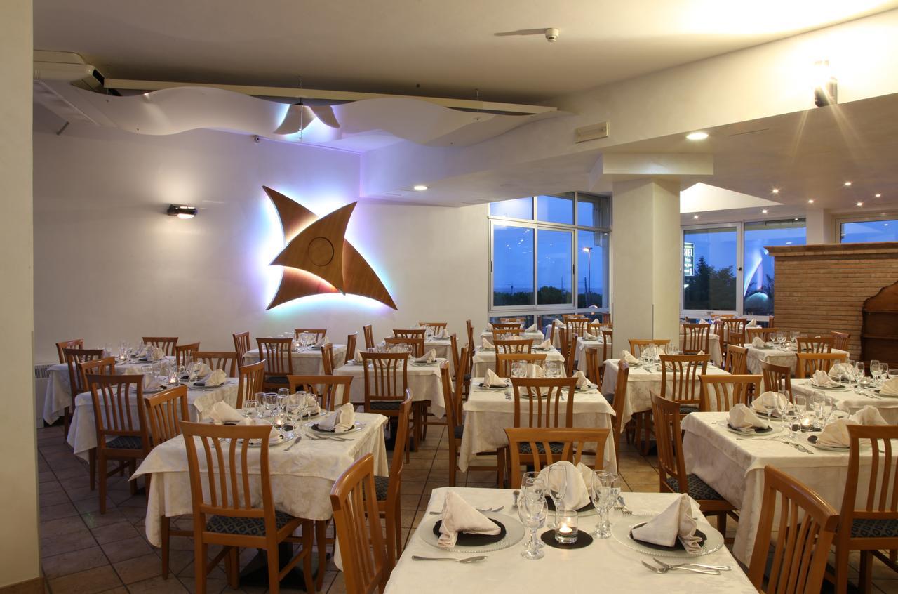 Hotel Plaza 리도 델리 에스텐시 외부 사진